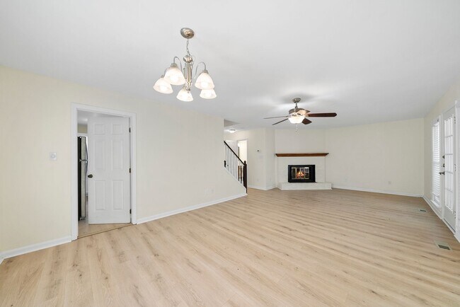 Building Photo - 6108 New Market Way