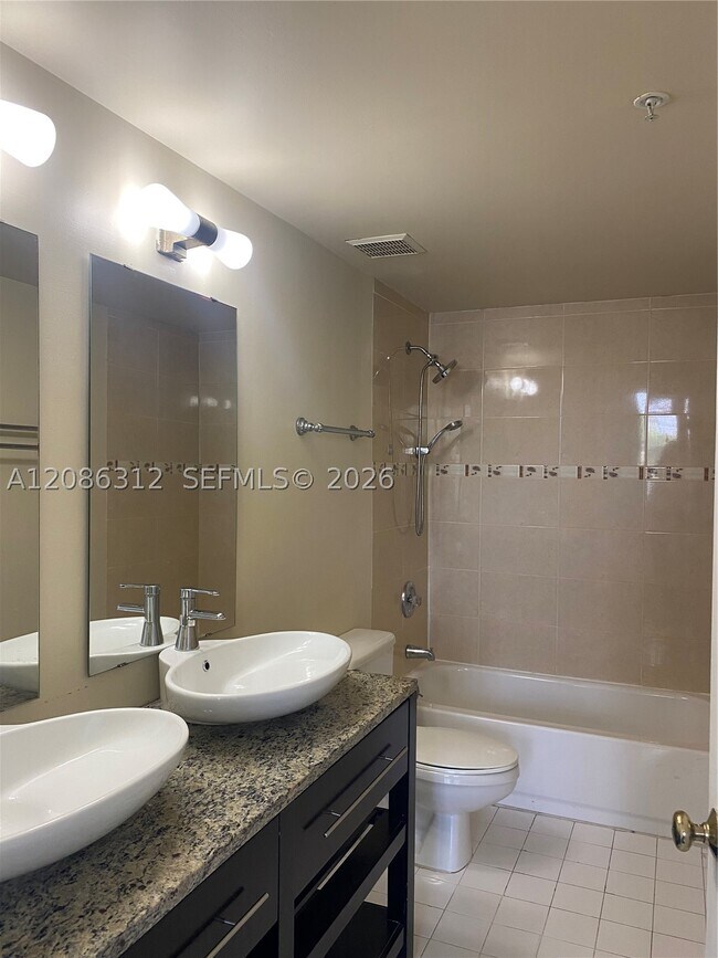 Building Photo - 755 SW 148th Ave