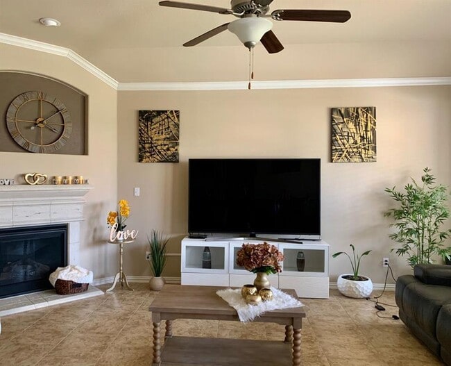 Building Photo - 505 Pebblestone Walk Dr