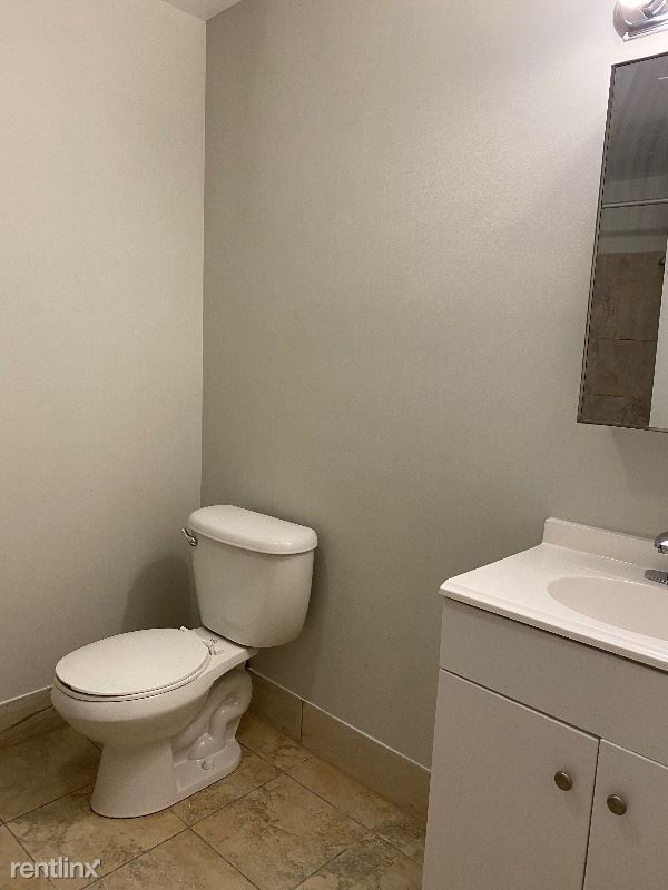 Building Photo - 20-4 N Wabash Ave