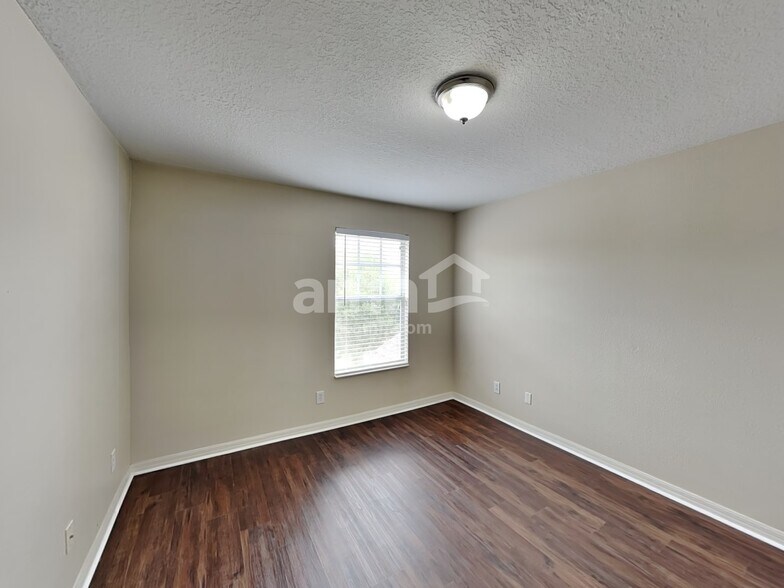Building Photo - 5344 Clover Mist Dr