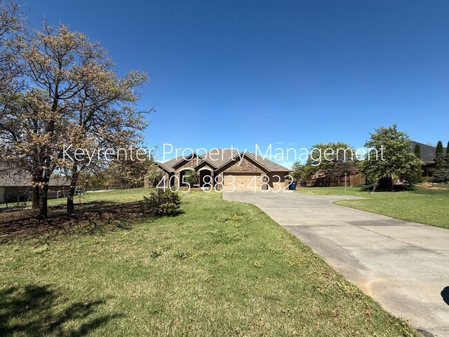 Building Photo - Beautiful Upscale 3BD/3BTH + Office Home on Over an Acre in Choctaw