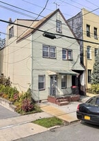 Building Photo - 526 S 10th Ave