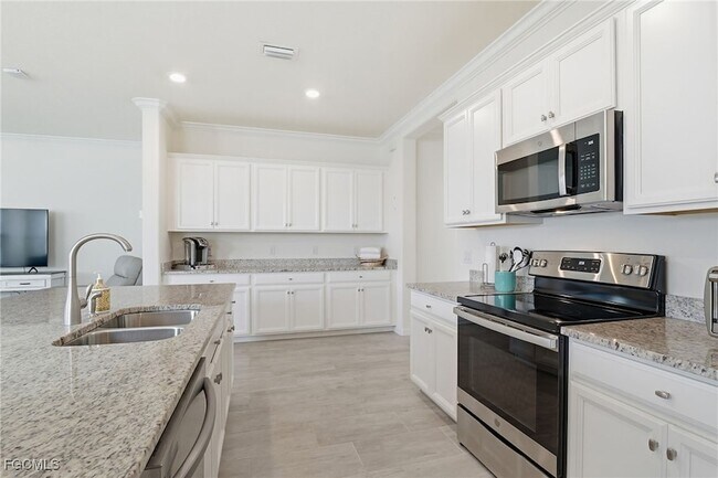 Building Photo - 12020 Arbor Trace Dr