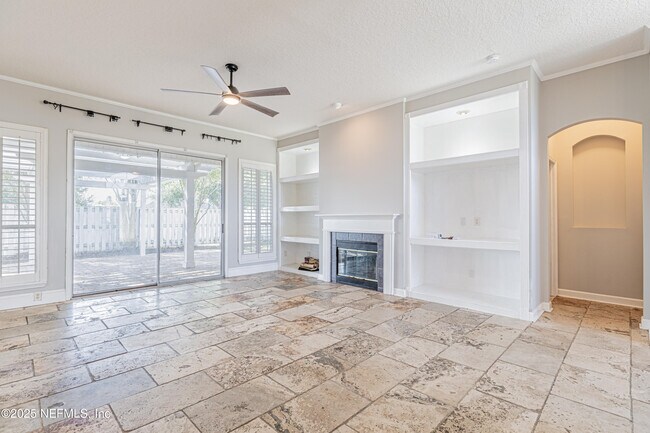 Building Photo - 12160 Basalt Dr S