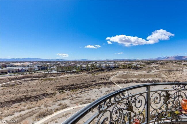 Building Photo - 9103 Alta Dr