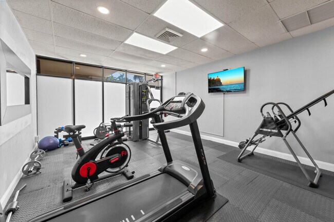 Building Photo - 2400 Presidential Way