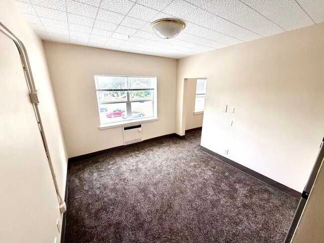 Building Photo - 3959 Sheridan Ave