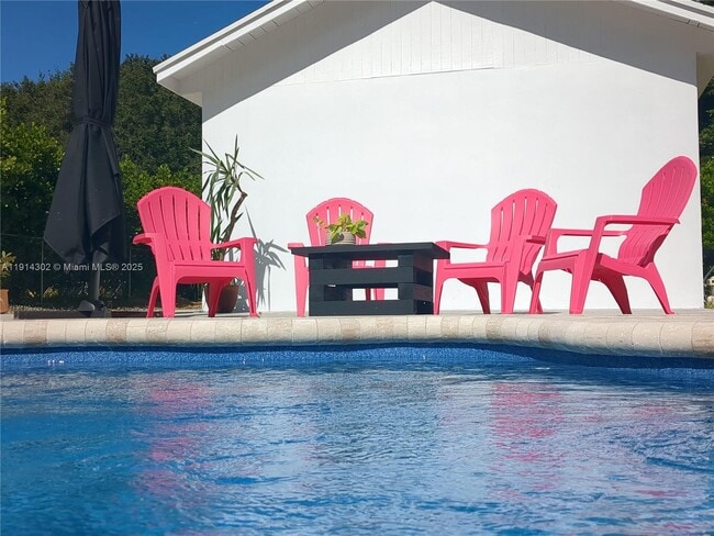 Building Photo - 11324 Palm Tree Ln