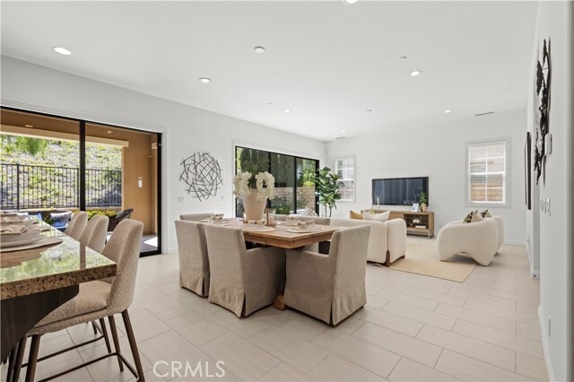 Building Photo - 40 Forster