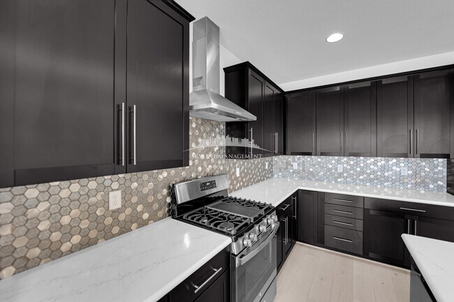 Building Photo - 4066 Painted Lady Ave
