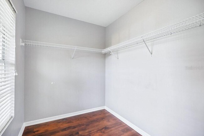 Building Photo - 15016 Heronglen Dr