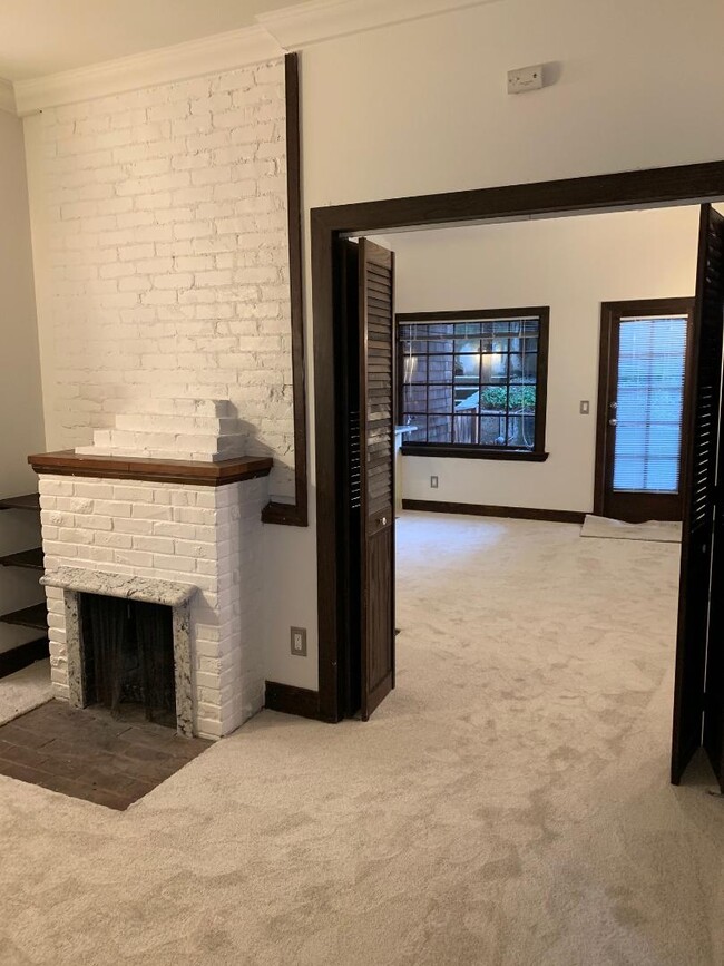 Bedroom looking to Living-room/Kitchen - 2357 Prospect St