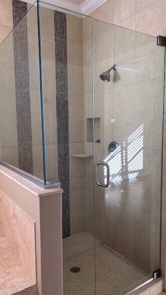 Building Photo - 3984 Treasure Cove Cir