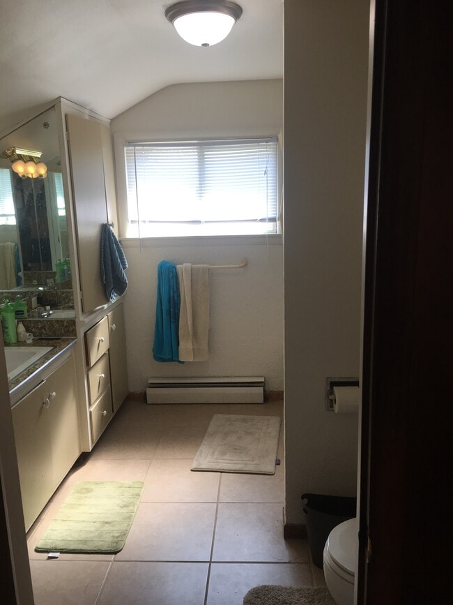 Building Photo - 1306 S 65th St