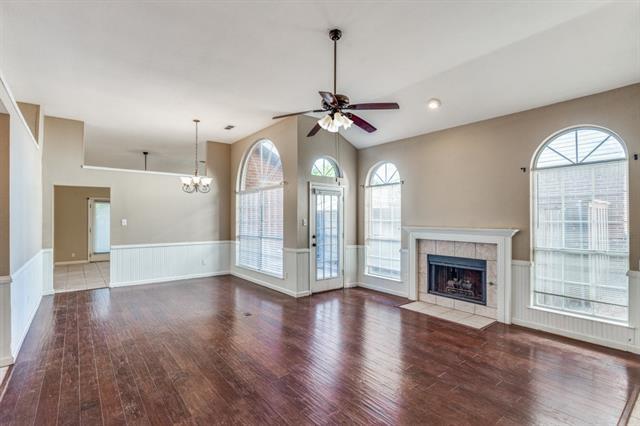 Building Photo - 620 Willow Oak Dr