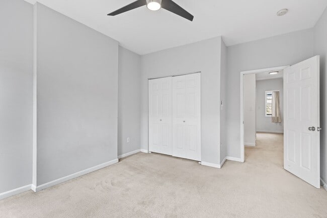 Building Photo - Beautiful 3 bedroom 3 bathroom townhouse in Federal Hill