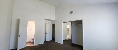 Building Photo - 10641 Chestnut St