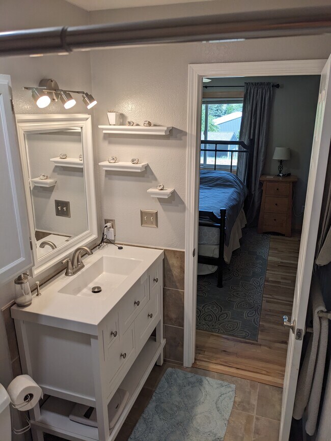 Building Photo - 6009 Blue Spruce Dr