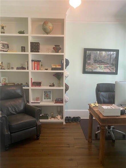 Building Photo - 1891 Ardmore Rd NW