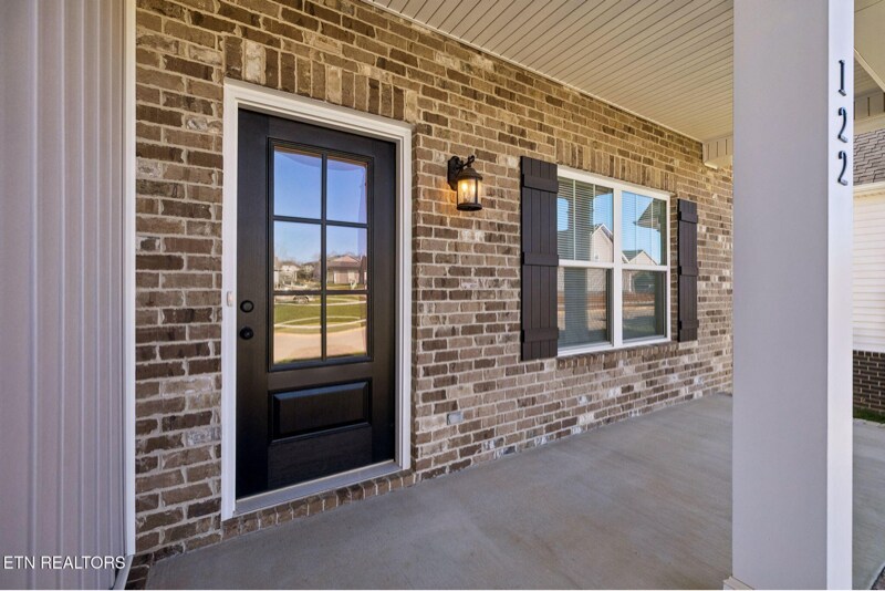 Building Photo - 122 Roseberry St