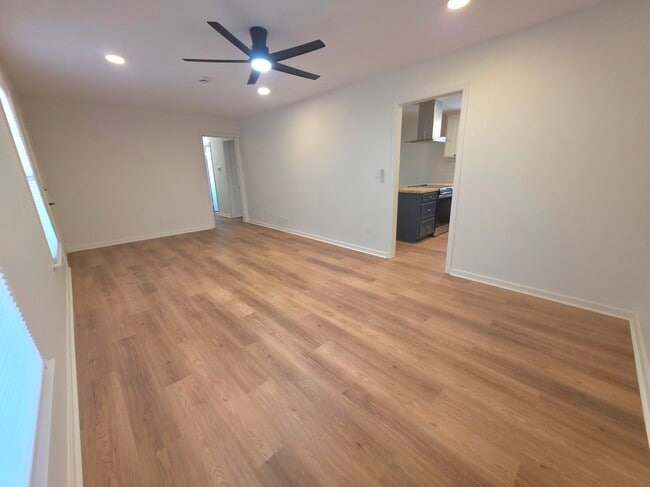 Building Photo - 3501 Montreal Way