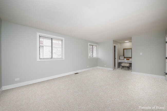 Building Photo - 1623 Southampton Ct