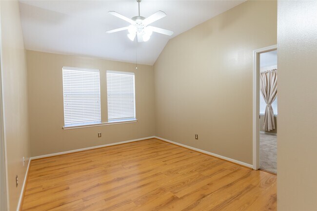 Building Photo - 16123 Hitching Post Ct