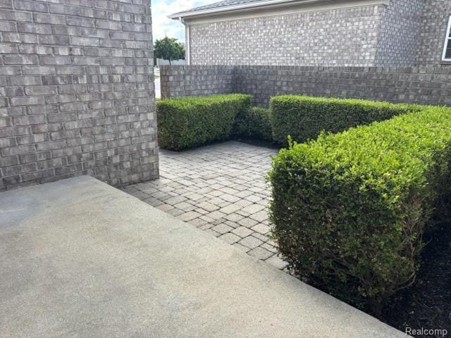Building Photo - 49777 Hidden Valley Dr