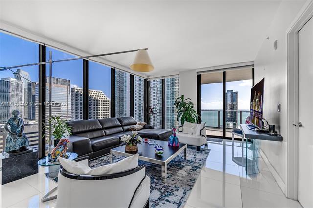 Building Photo - 1010 Brickell Ave