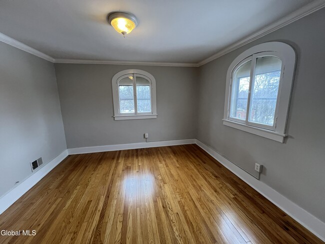 Building Photo - 1226 Wendell Ave