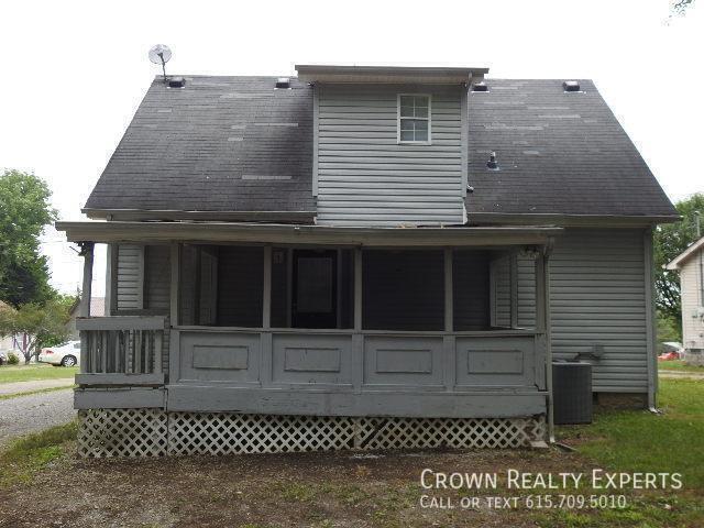 Building Photo - 805 Albin Ct