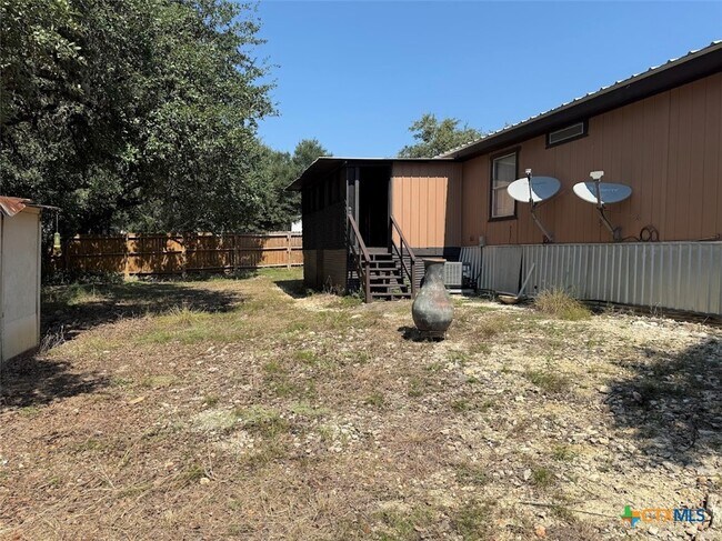 Building Photo - 442 Buckhorn Dr