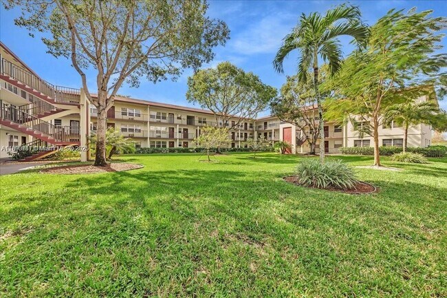 Primary Photo - 150 SW 134th Way