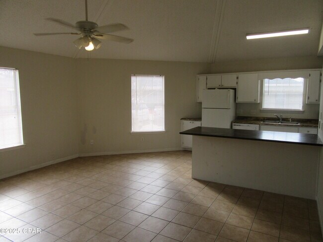 Building Photo - 1401 Gulf Ave