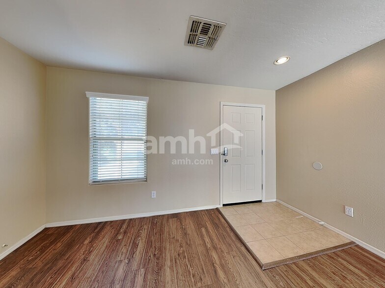 Building Photo - 1859 W Desert Canyon Dr