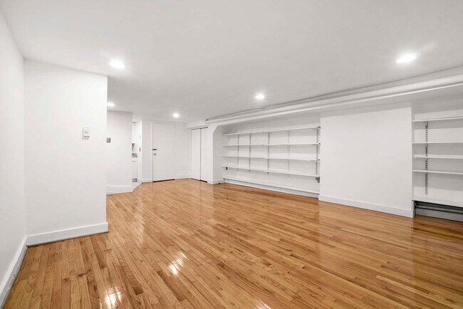 Building Photo - 6 Dwight St