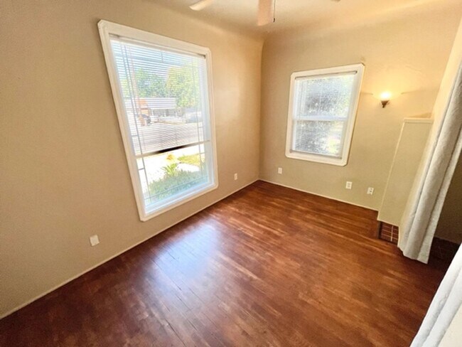 Building Photo - **RESERVE FOR SUMMER 2026** Charming home with 5 bedrooms close to Chico State