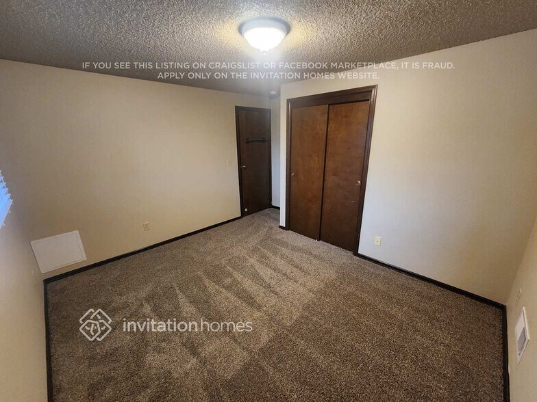 Building Photo - 8220 64th St Ct W