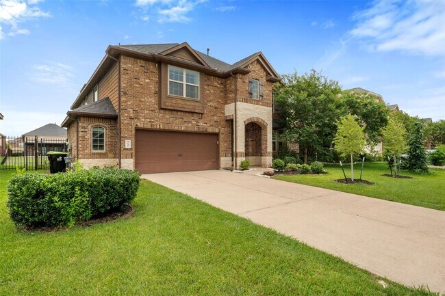 Building Photo - 3646 Aldridge Dr