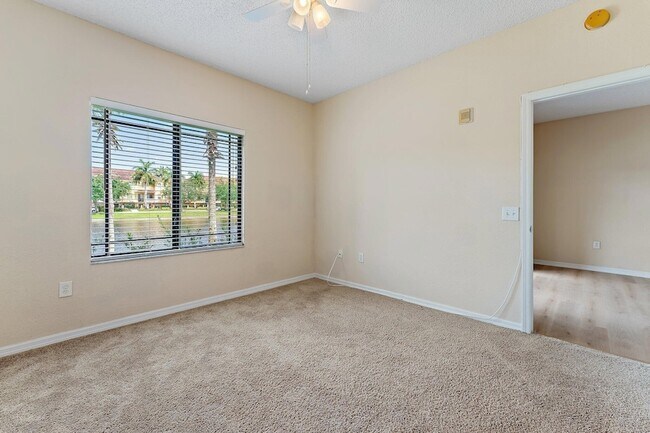 Building Photo - 2807 Veronia Dr