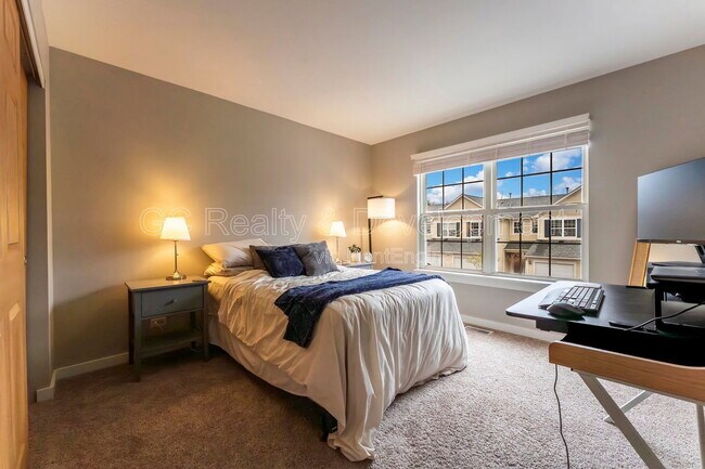 Building Photo - 1262 Brookdale Dr