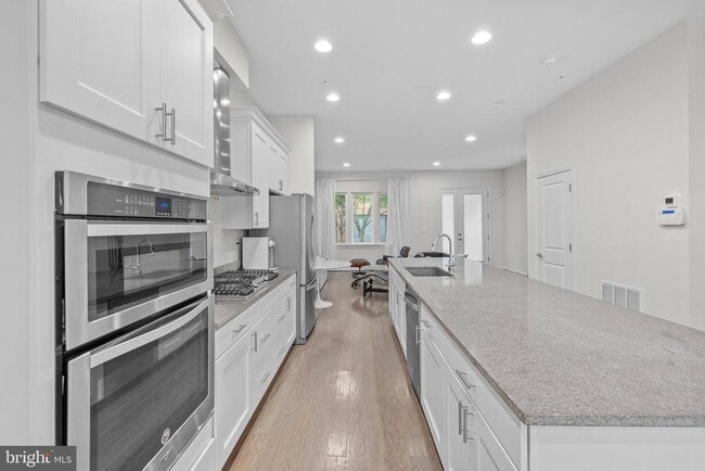 Building Photo - 110 Cambria Walk