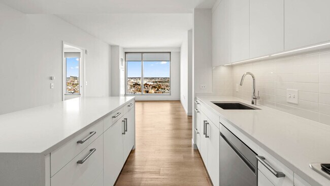 Building Photo - 35 Lomasney Wy