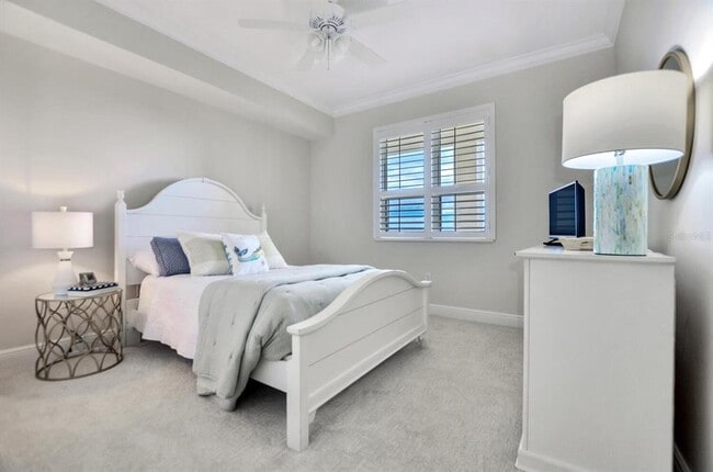 Building Photo - 5823 Bowen Daniel Dr