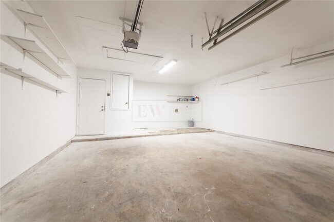 Building Photo - 22403 Deville Dr