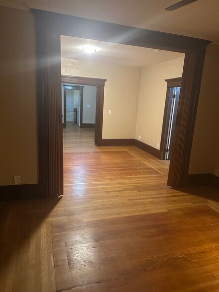 Building Photo - 525 Ashley Blvd