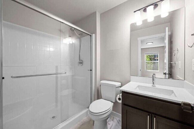 Building Photo - 13717 Admiralty Way