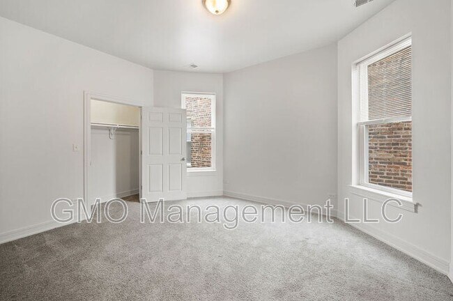 Building Photo - 4230 W Adams St