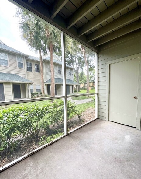 Building Photo - 6064 Westgate Dr